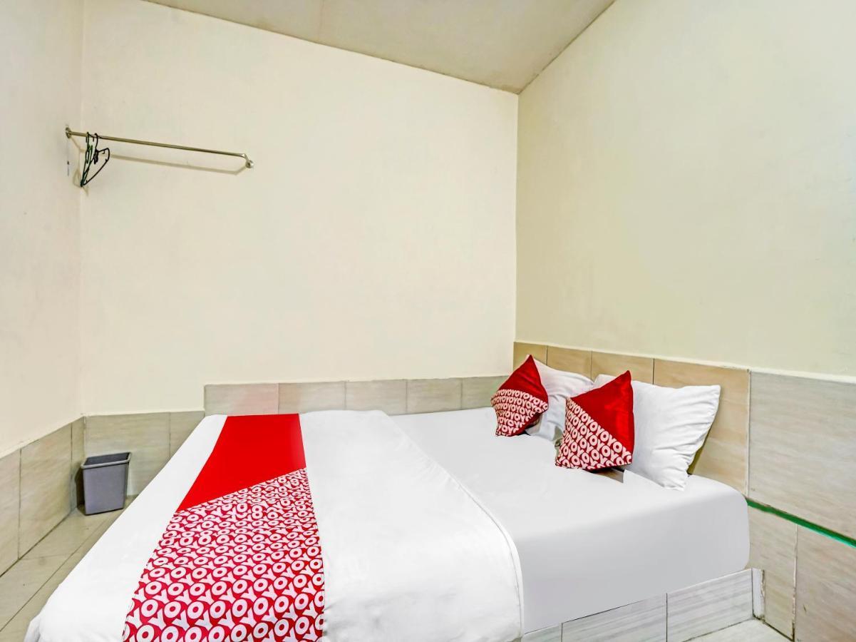 Oyo 90158 Hotel Lendosis Perintis Kemerdekaan Palembang Dış mekan fotoğraf